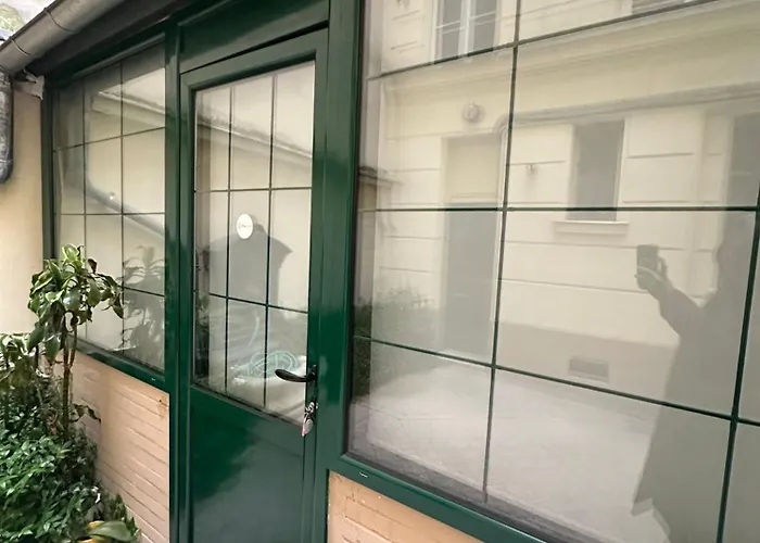 Charmant Studio